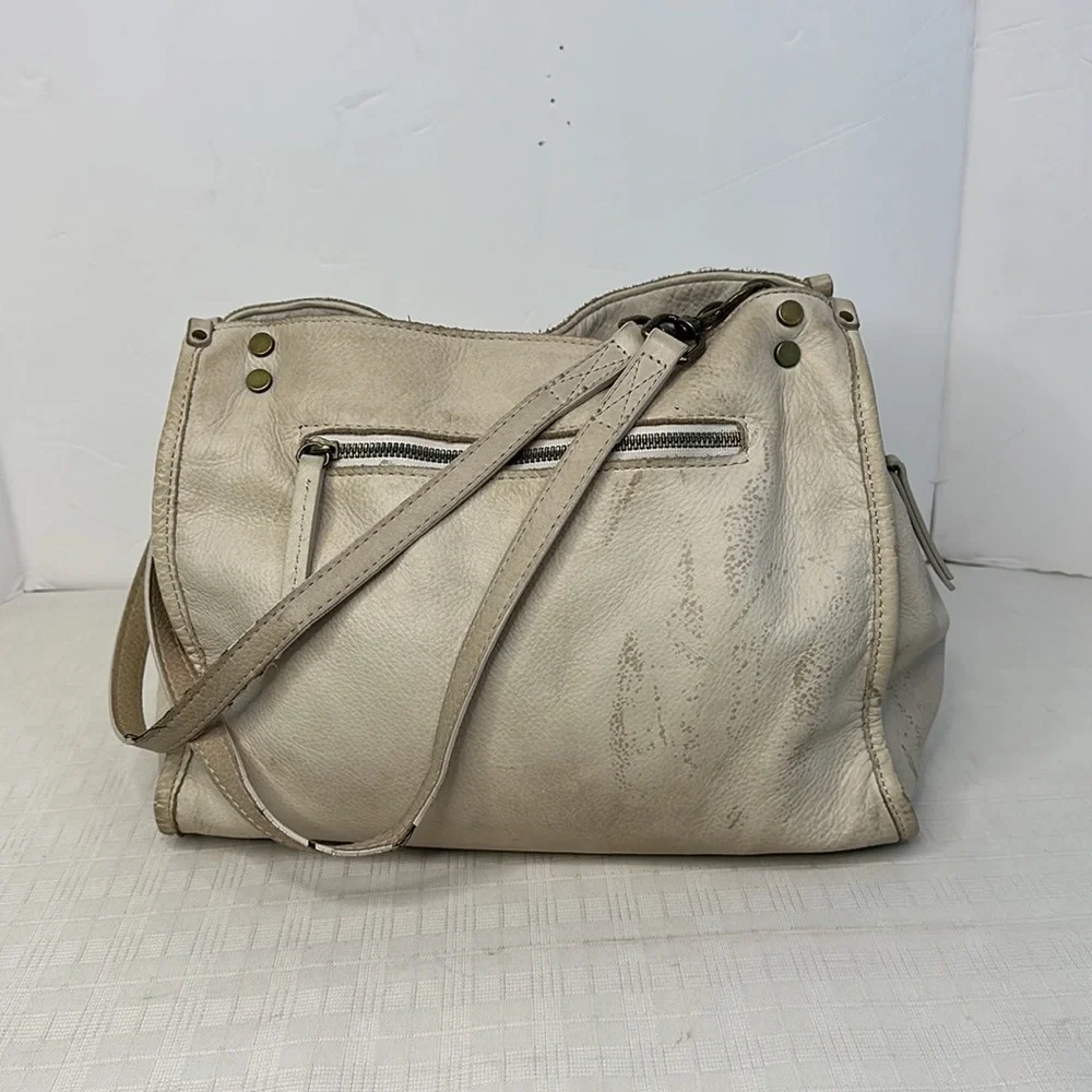 American leather co Austin Triple Entry Hobo in oat milk